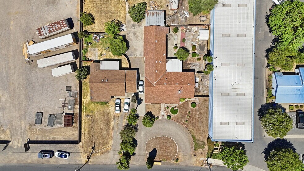 913 Reno Ave, Modesto, CA à vendre - Photo de l’immeuble – Image 2 sur 52