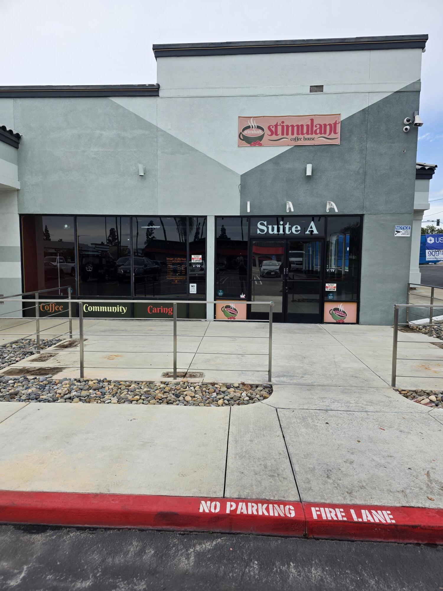 1386-1490 E Foothill Blvd, Upland, CA à louer Photo de l’immeuble– Image 1 sur 7