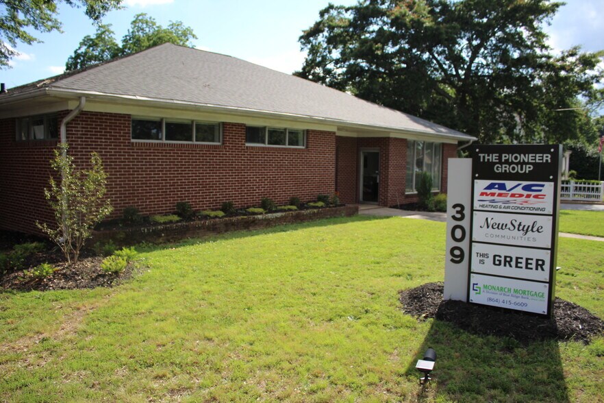 309 W Poinsett St, Greer, SC à louer - Photo de l’immeuble – Image 3 sur 9