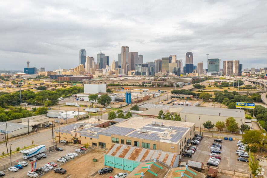 1808 S Good Latimer Expy, Dallas, TX à louer - Aérien – Image 3 sur 4