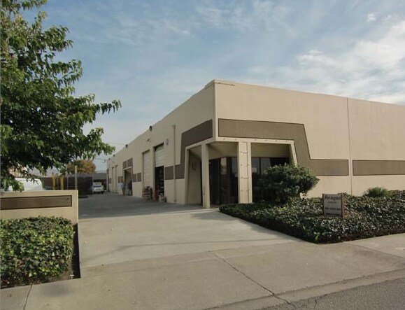 14358-14386 Wicks Blvd, San Leandro, CA à vendre - Photo de l’immeuble – Image 2 sur 5