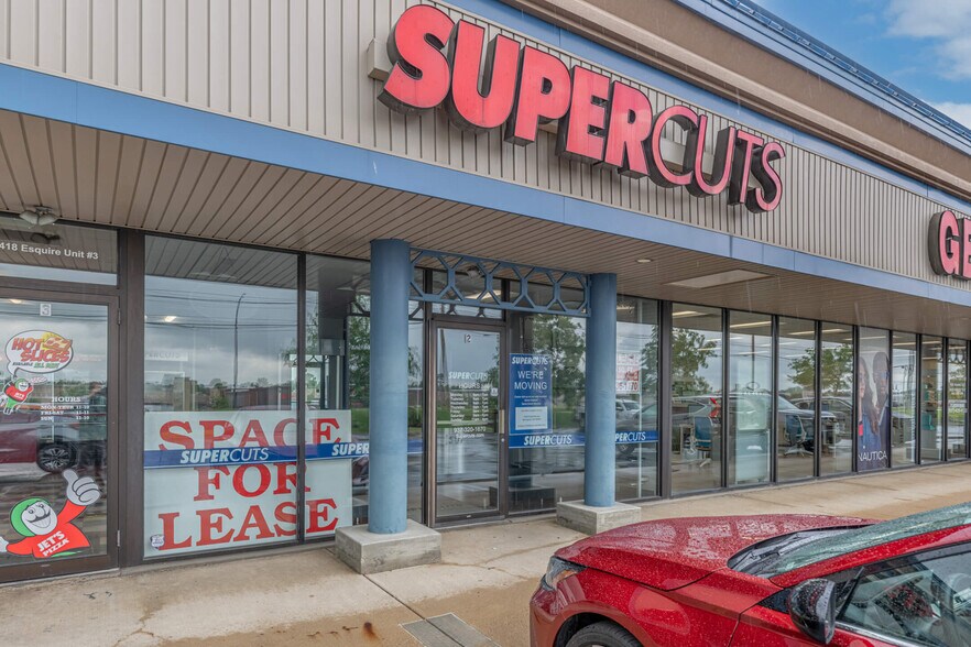 2418 Esquire Dr, Dayton, OH à louer - Photo de l’immeuble – Image 3 sur 9