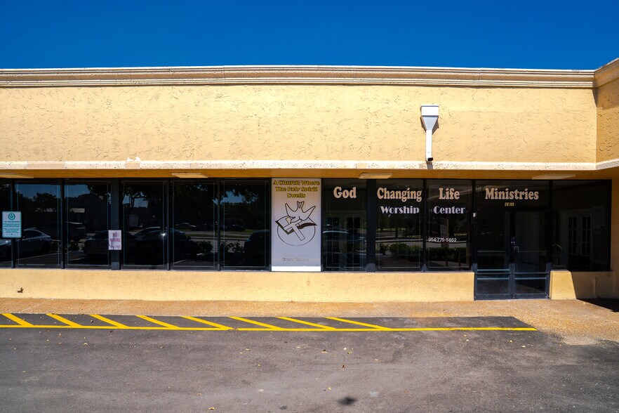159-199 W Hillsboro Blvd, Deerfield Beach, FL à louer - Photo de l’immeuble – Image 3 sur 20