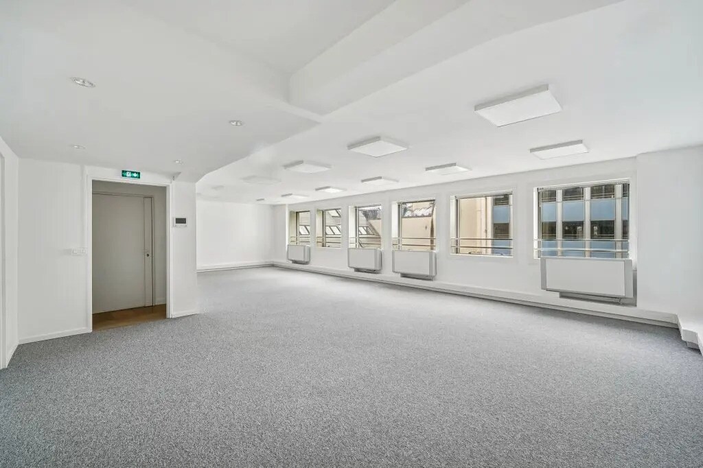 30 Rue Notre-Dame Des Victoires, Paris à louer Photo intérieure– Image 1 sur 7