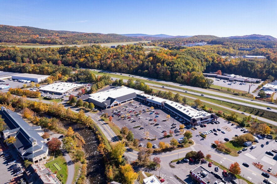 10 Benning St, West Lebanon, NH à louer - Photo de l’immeuble – Image 1 sur 8