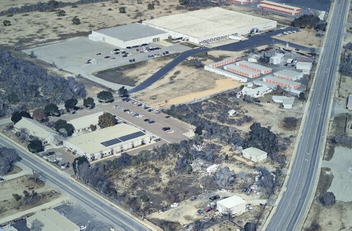 510 S Highway 83, Uvalde, TX à louer - Photo principale – Image 1 sur 1