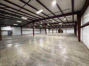 2748 Courier Dr NW, Grand Rapids, MI à louer Photo intérieure– Image 1 sur 5