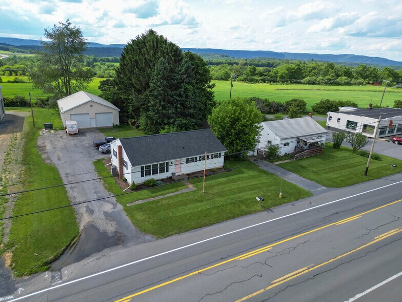 1301 Benner Pike, State College, PA à vendre - Photo de l’immeuble – Image 1 sur 41