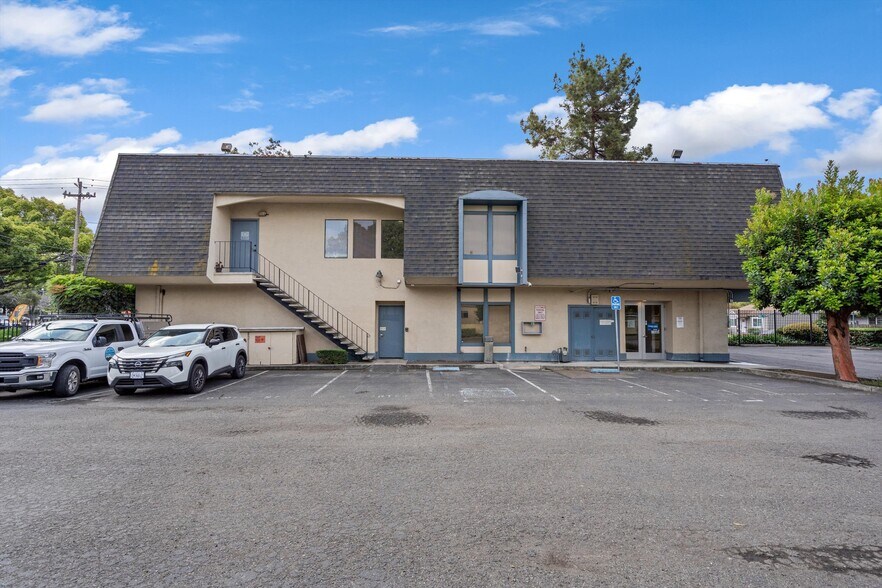 1866 B St, Hayward, CA à vendre - Photo de l’immeuble – Image 3 sur 35