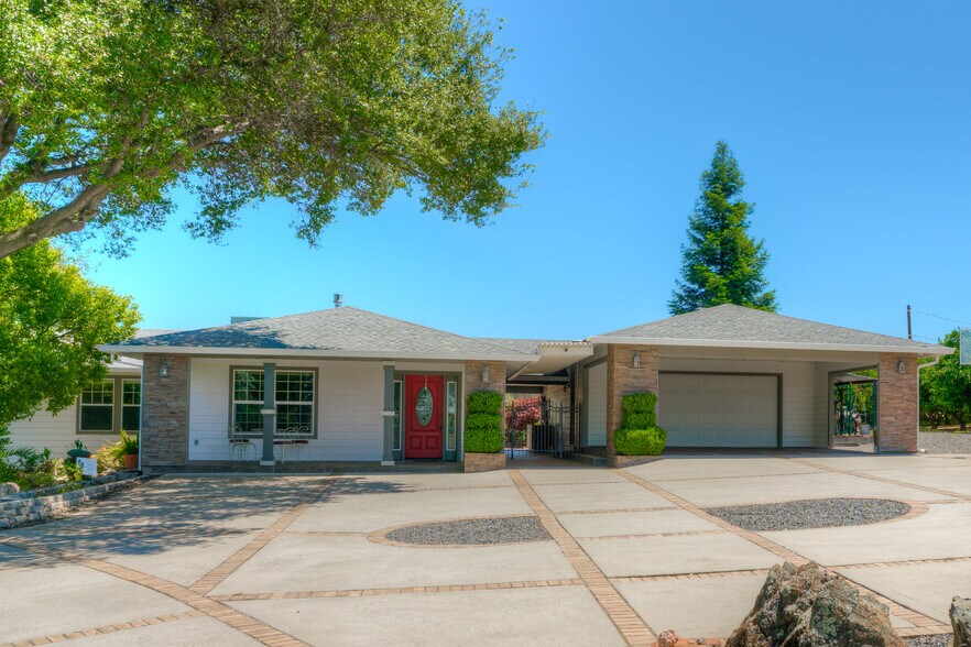 78 Circle View Dr, Oroville, CA à vendre - Photo de l’immeuble – Image 2 sur 40