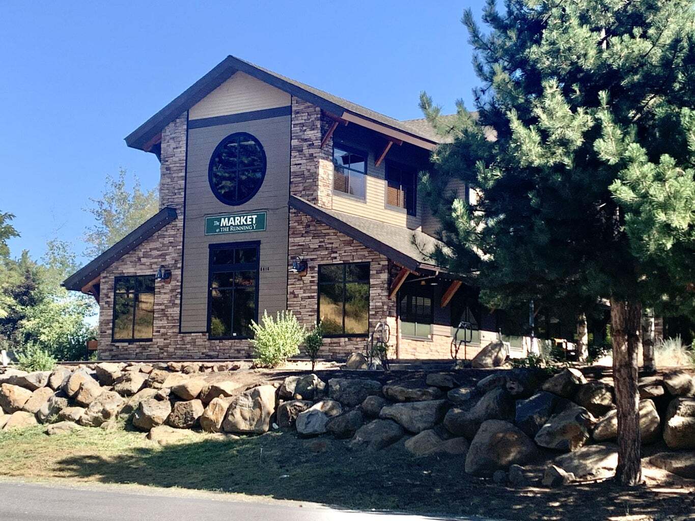 5416 Running Y Rd, Klamath Falls, OR à vendre Photo principale– Image 1 sur 13
