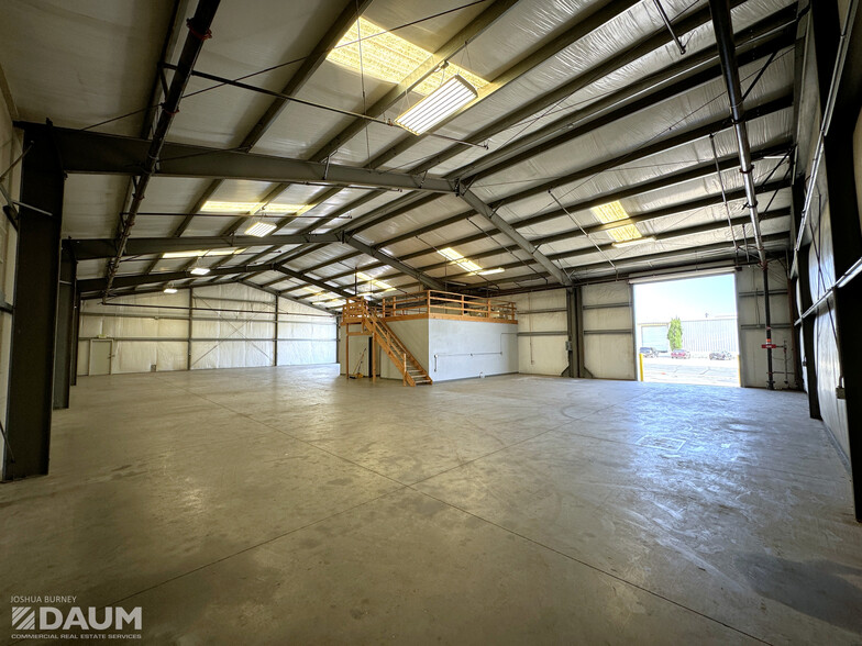 1431 W 9th St, Upland, CA à louer - Photo de l’immeuble – Image 3 sur 7