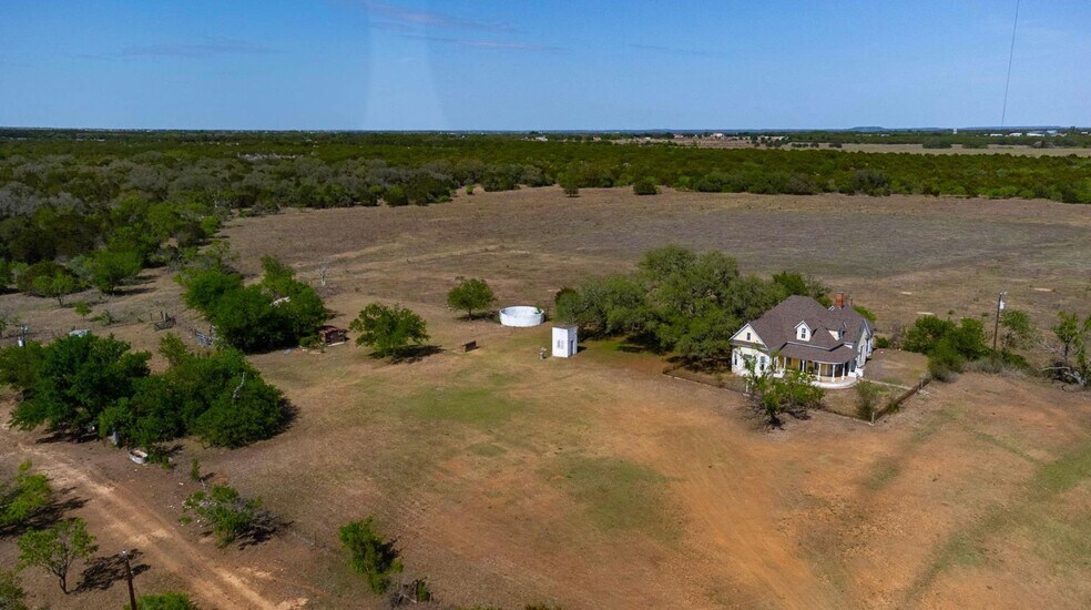 1100 County Road 322, Bertram, TX à vendre - Photo de l’immeuble – Image 2 sur 25