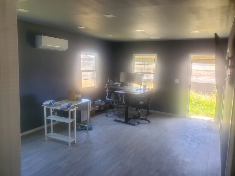 18501 S Main St, Gardena, CA à louer - Photo de l’immeuble – Image 2 sur 8