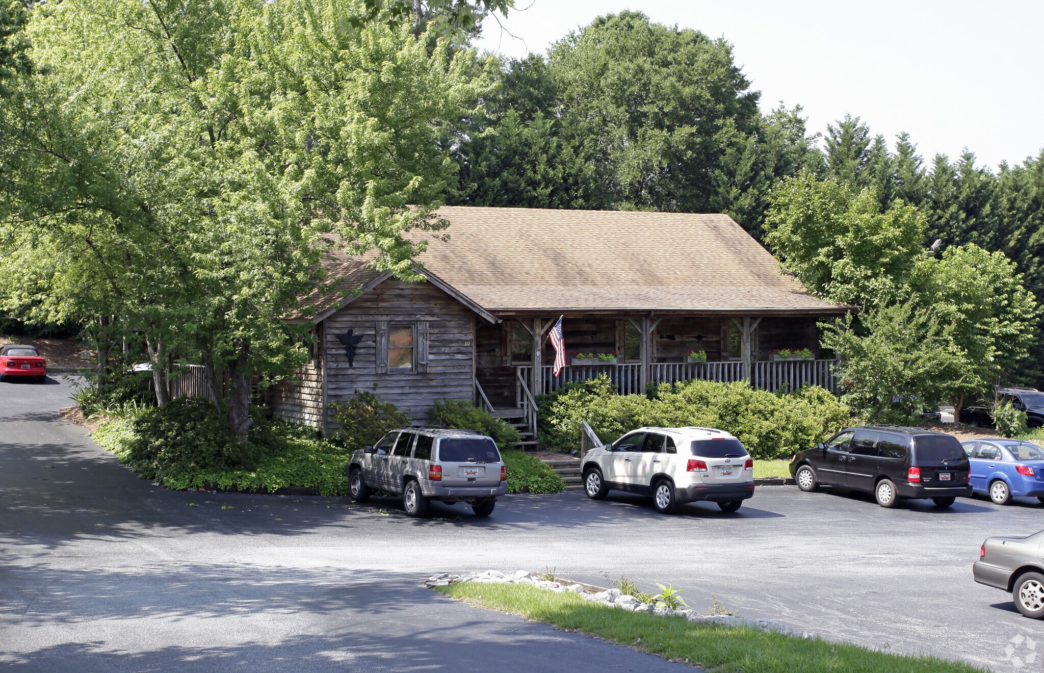 111 W Wade Hampton Blvd, Greer, SC à louer Photo principale– Image 1 sur 12