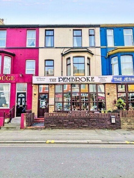 17 Banks St, Blackpool à vendre - Photo de l’immeuble – Image 1 sur 70