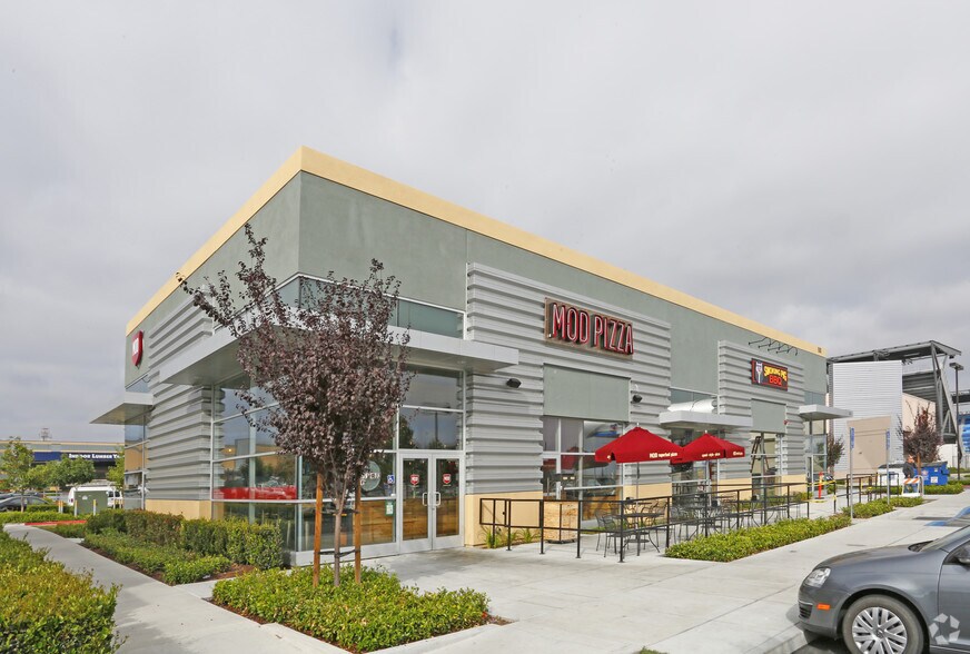 1115 Coleman Ave, San Jose, CA à louer - Photo principale – Image 1 sur 5