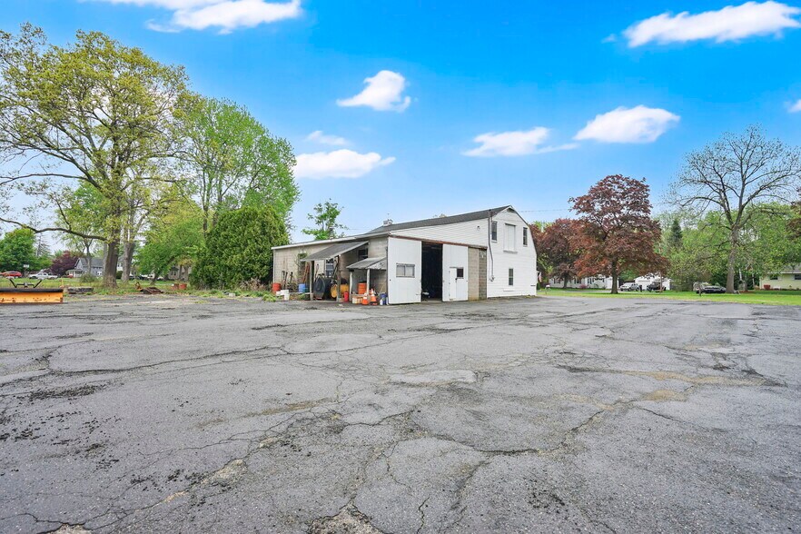 91 Squawfield Rd, Westfield, MA à vendre - Photo de l’immeuble – Image 3 sur 28