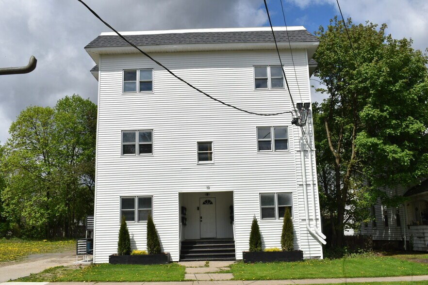19 Mygatt St, Binghamton, NY à vendre - Photo de l’immeuble – Image 3 sur 38