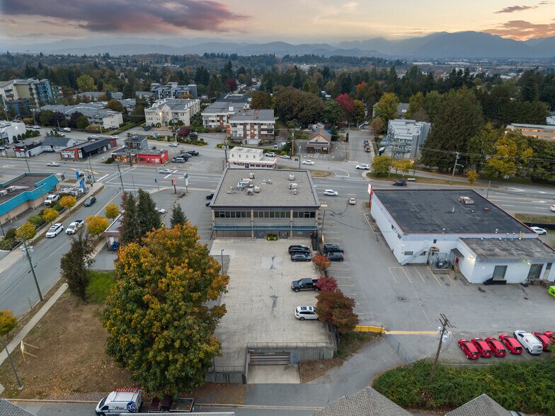 33386 S Fraser Way, Abbotsford, BC à vendre - Photo de l’immeuble – Image 3 sur 38