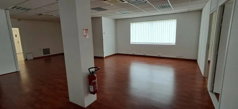 Bureau dans Lons à louer - Photo intérieure – Image 3 sur 8