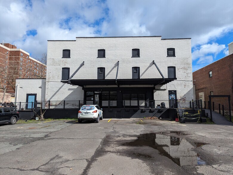 39-49 Tucker St, Trenton, NJ à vendre - Photo de l’immeuble – Image 1 sur 3