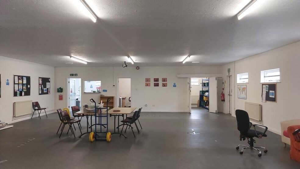 105 Dock Rd, Tilbury à vendre - Photo intérieure – Image 3 sur 7