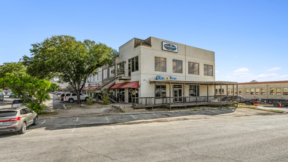 12702 Toepperwein Rd, San Antonio, TX à louer - Photo de l’immeuble – Image 3 sur 8