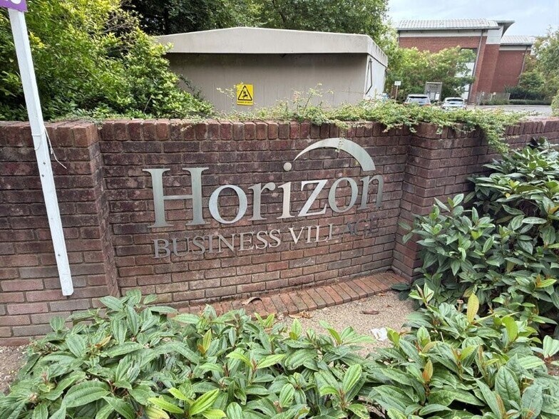 1 Brooklands Rd, Weybridge à vendre - Photo de l’immeuble – Image 2 sur 7
