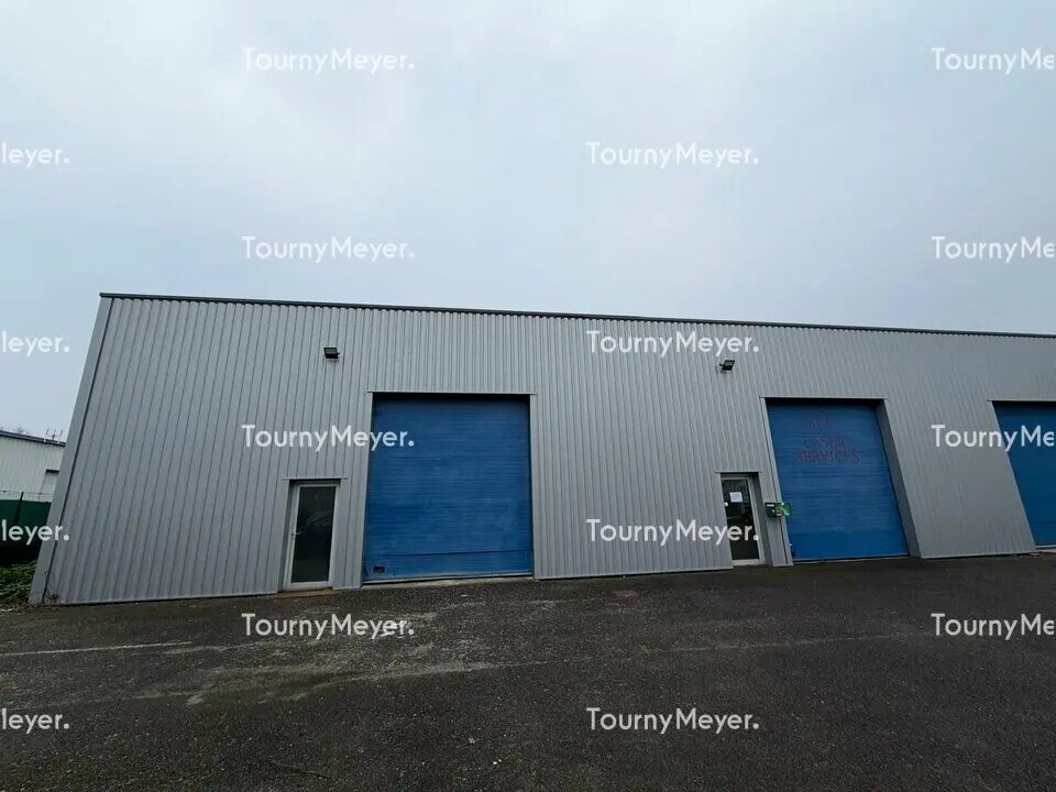 Local d’activités dans Artigues-près-Bordeaux à louer Photo de l’immeuble– Image 1 sur 4