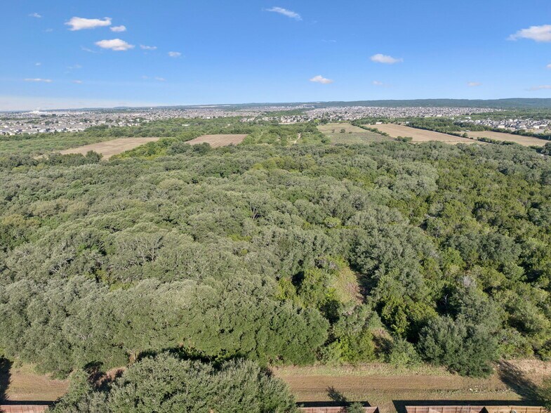 13146 Galm Rd, San Antonio, TX à vendre - Photo de l’immeuble – Image 3 sur 49