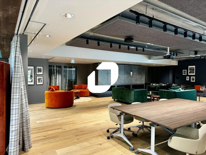 22 Chemin Du Vieux Chêne, Meylan à louer - Photo de l’immeuble – Image 2 sur 11