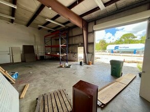 4101-4119 Bandy Blvd, Fort Pierce, FL à louer Photo intérieure– Image 2 sur 3