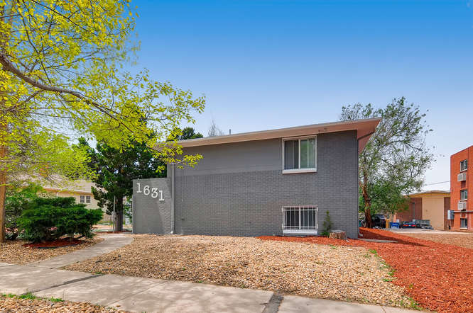 1631 Clinton St, Aurora, CO à vendre - Photo de l’immeuble – Image 2 sur 15