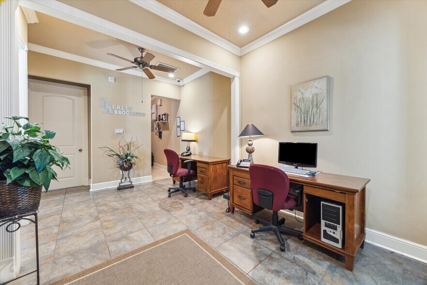 12806 Willow Centre Dr, Houston, TX à vendre - Photo de l’immeuble – Image 2 sur 13