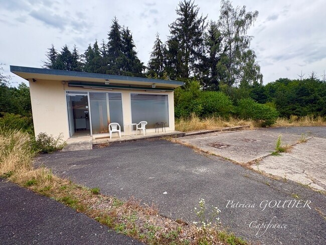 Plus de détails pour Bureau à vendre