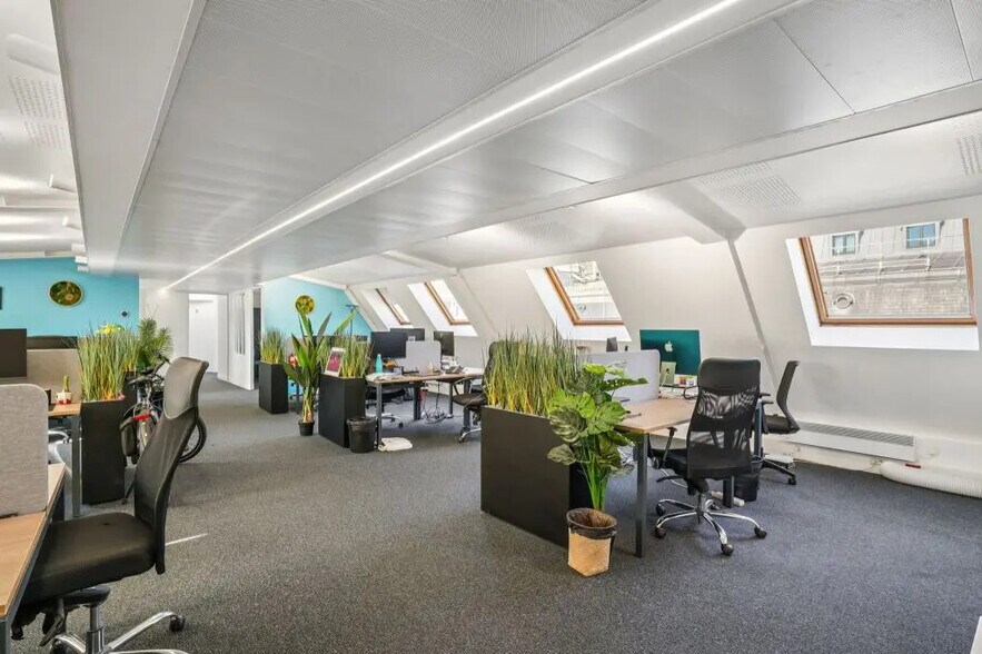25 Rue De Choiseul, Paris à louer - Photo de l’immeuble – Image 3 sur 17