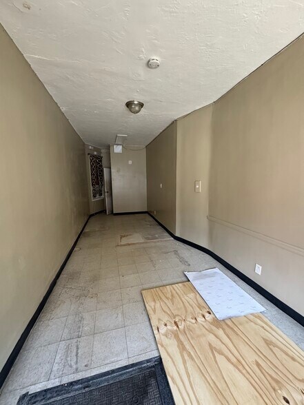 61 Audubon Ave, New York, NY à louer - Photo de l’immeuble – Image 3 sur 5