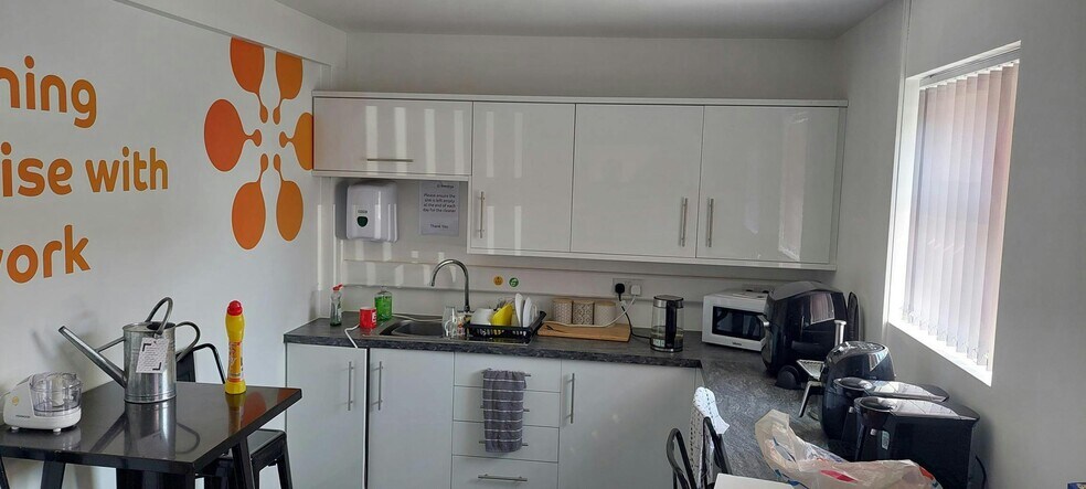 Gorsey Ln, Birmingham à vendre - Photo de l’immeuble – Image 3 sur 7