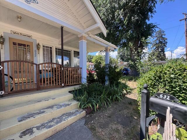 632 N 10th St, Klamath Falls, OR à vendre - Photo de l’immeuble – Image 3 sur 10