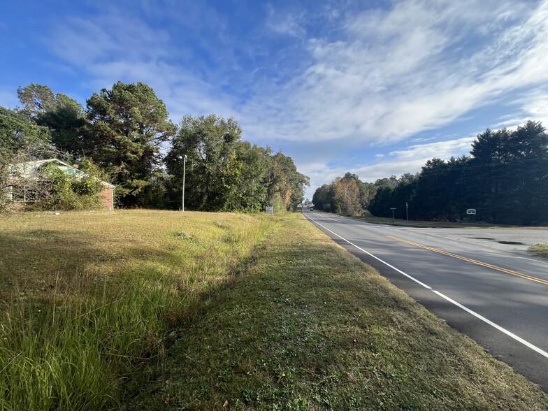 1003 Fayetteville rd, Raeford, NC à vendre - Photo de l’immeuble – Image 2 sur 3