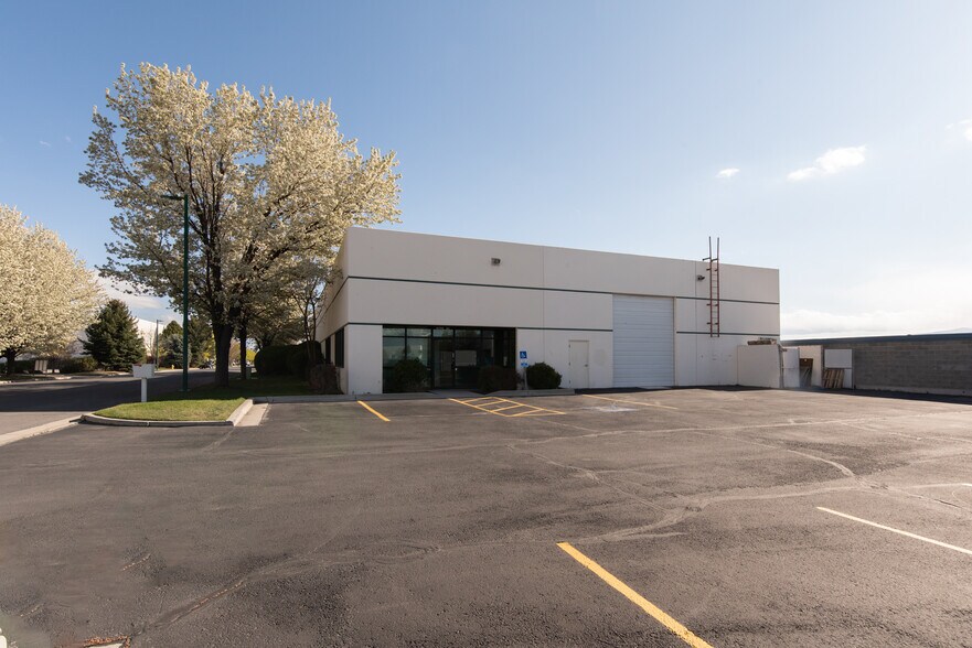 975 N 1430 W, Orem, UT à louer - Photo de l’immeuble – Image 3 sur 3