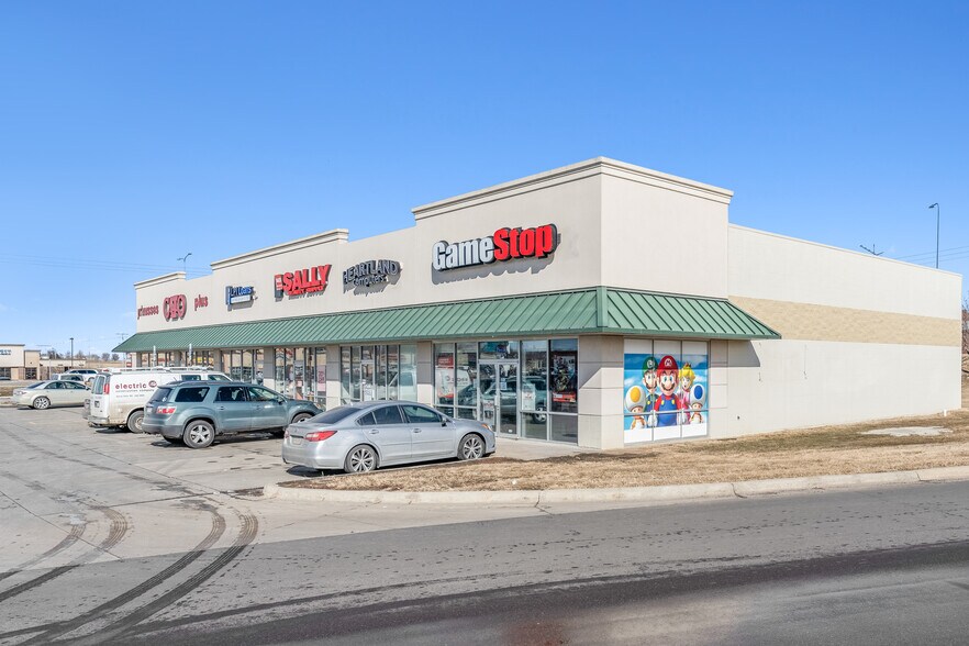 5615-5623 E Arrowhead Pky, Sioux Falls, SD à louer - Photo de l’immeuble – Image 2 sur 8