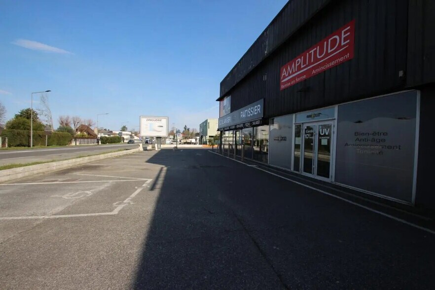 Local commercial dans Pau à louer - Photo de l’immeuble – Image 3 sur 14