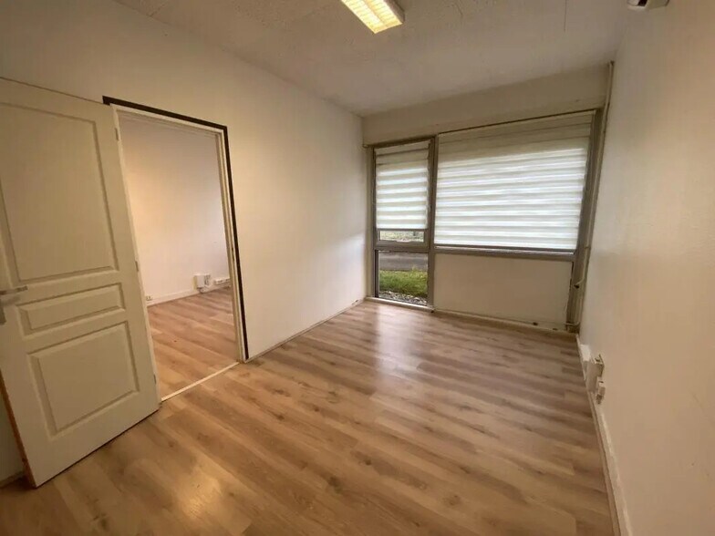 Bureau dans Chartres à louer - Photo de l’immeuble – Image 3 sur 14
