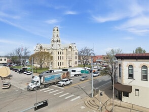 75 N Waco St, Hillsboro, TX à louer Photo intérieure– Image 2 sur 24