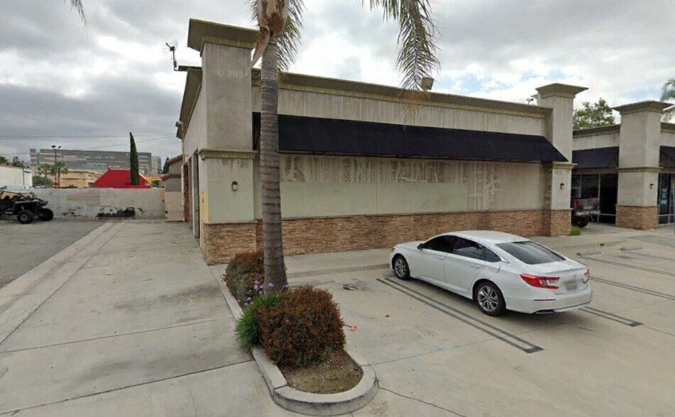 16846 Valley Blvd, Fontana, CA à louer - Photo de l’immeuble – Image 3 sur 7