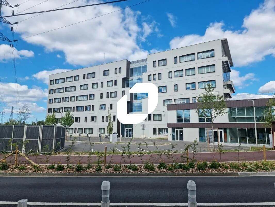 Bureau dans Marcq-en-Baroeul à louer Photo de l’immeuble– Image 1 sur 6