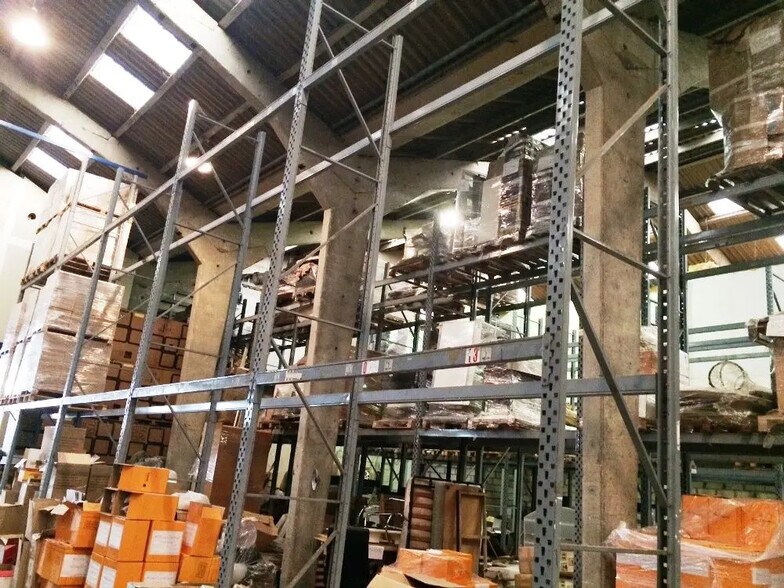 Industriel/Logistique dans Le Blanc-Mesnil à vendre - Photo de l’immeuble – Image 2 sur 7