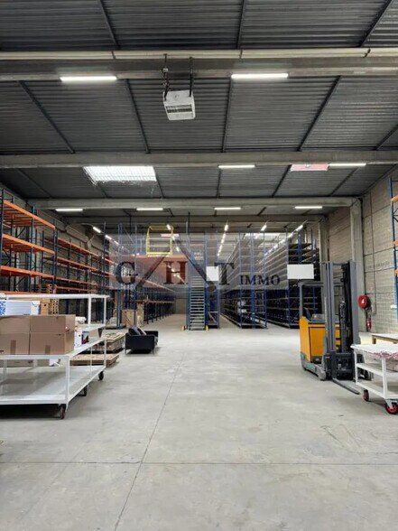 Industriel/Logistique dans Antony à louer - Photo de l’immeuble – Image 3 sur 14